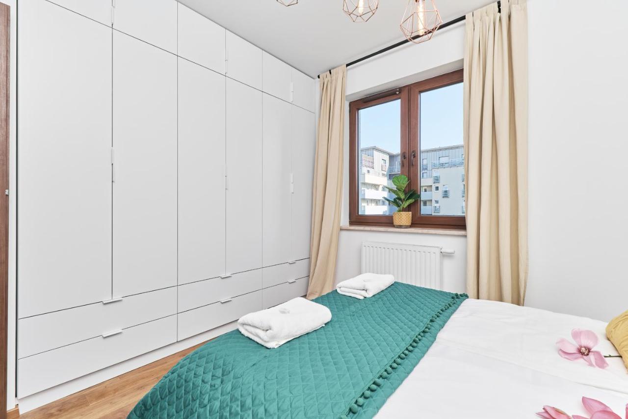 Nowa Teczowa Apartments Promenada Staromiejska By Noclegi Renters Breslavia Esterno foto