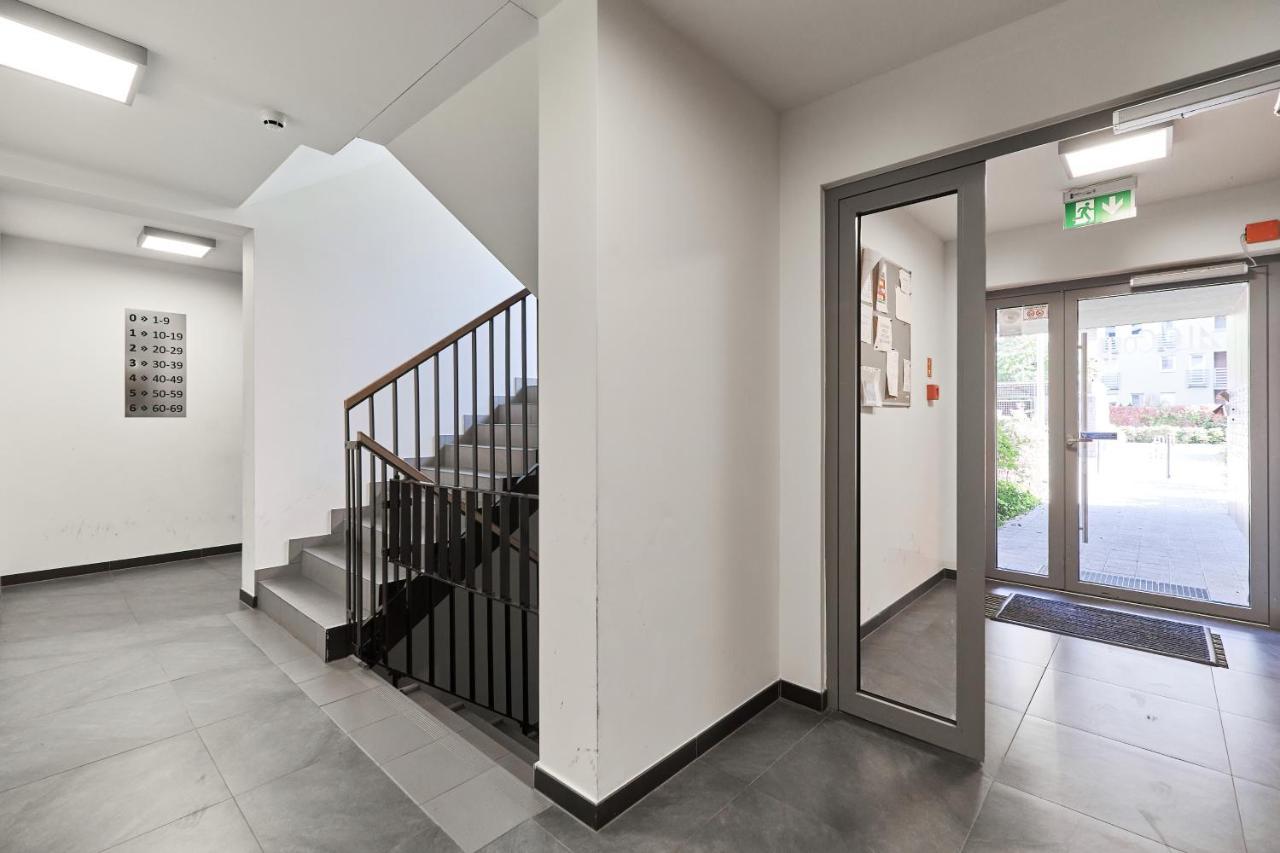 Nowa Teczowa Apartments Promenada Staromiejska By Noclegi Renters Breslavia Esterno foto