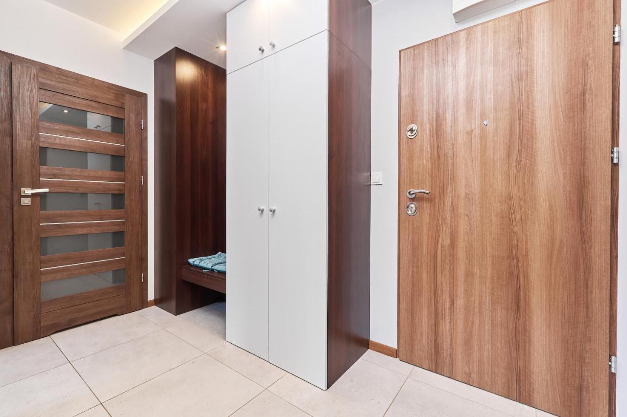 Nowa Teczowa Apartments Promenada Staromiejska By Noclegi Renters Breslavia Esterno foto